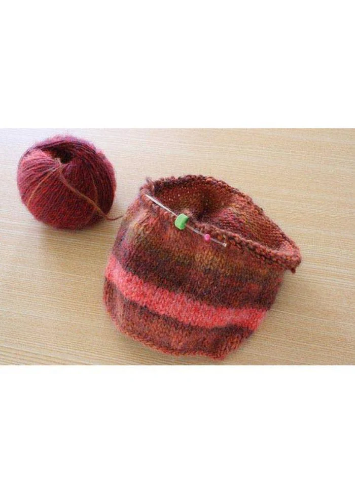 Clover Circular Stitch Holder - Image 3
