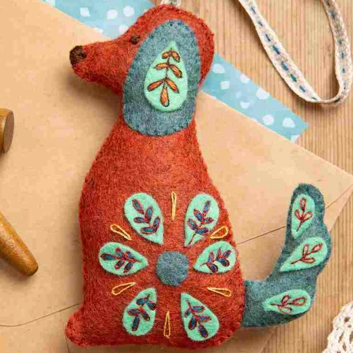 Corinne Lapierre Folk Embroidered Dog Felt Craft Mini Kit - Image 5