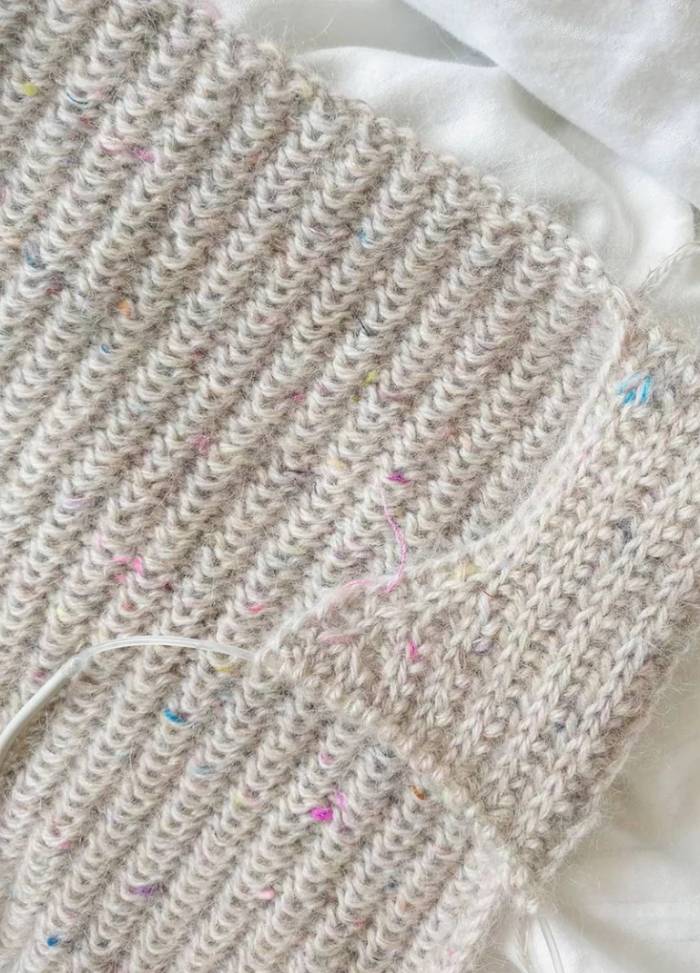 Spektakelstrik Wonderland Neck Warmer Digital Pattern - Image 4